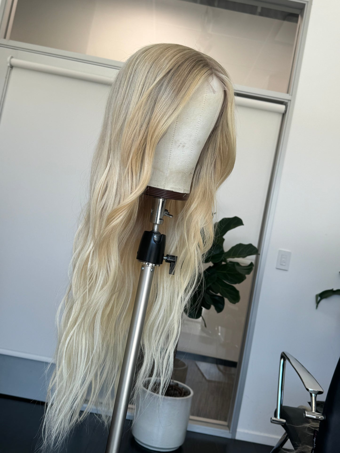 [ready to ship] | 30 inch light blonde balayage human hair wig