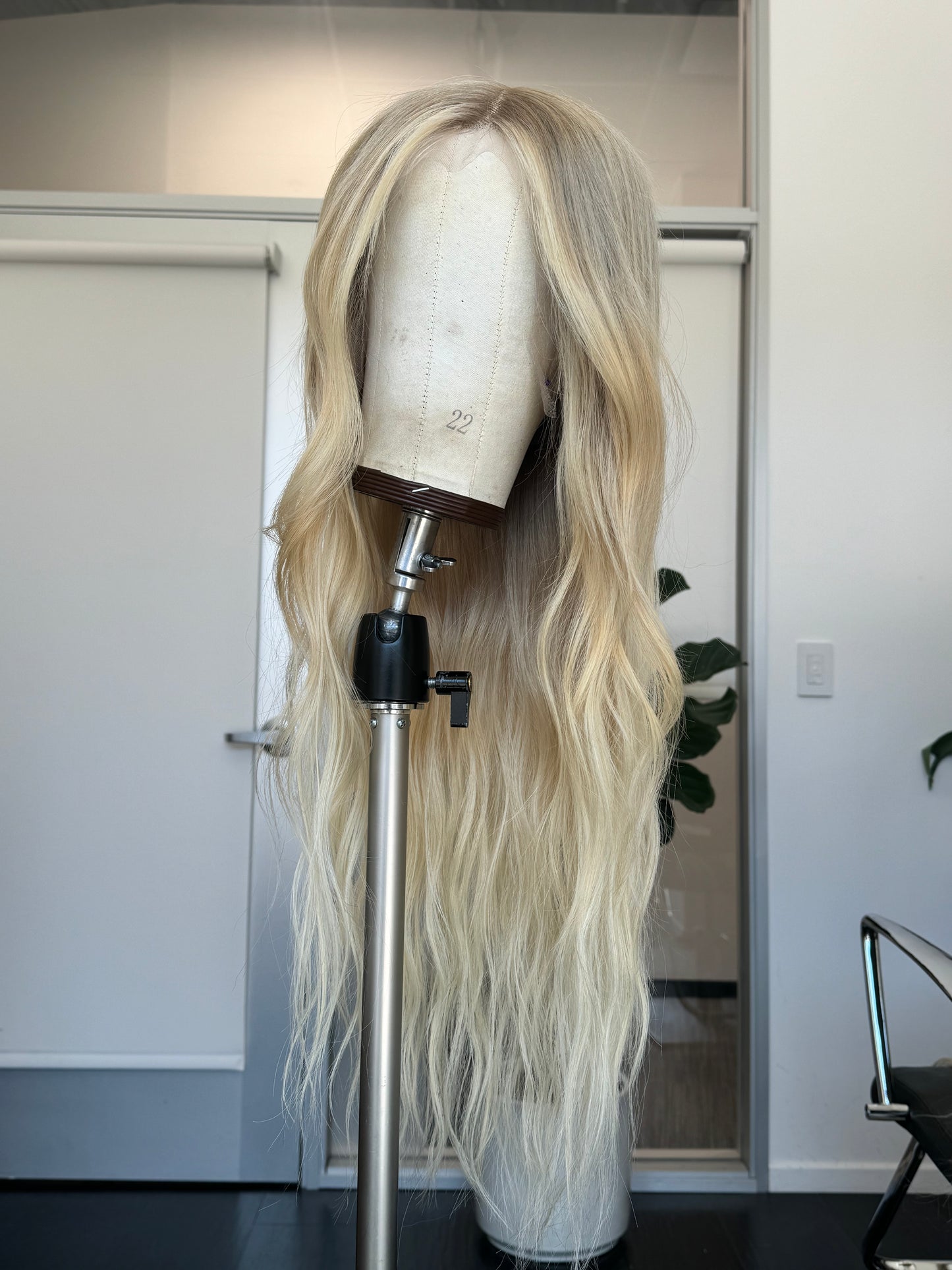 [ready to ship] | 30 inch light blonde balayage human hair wig