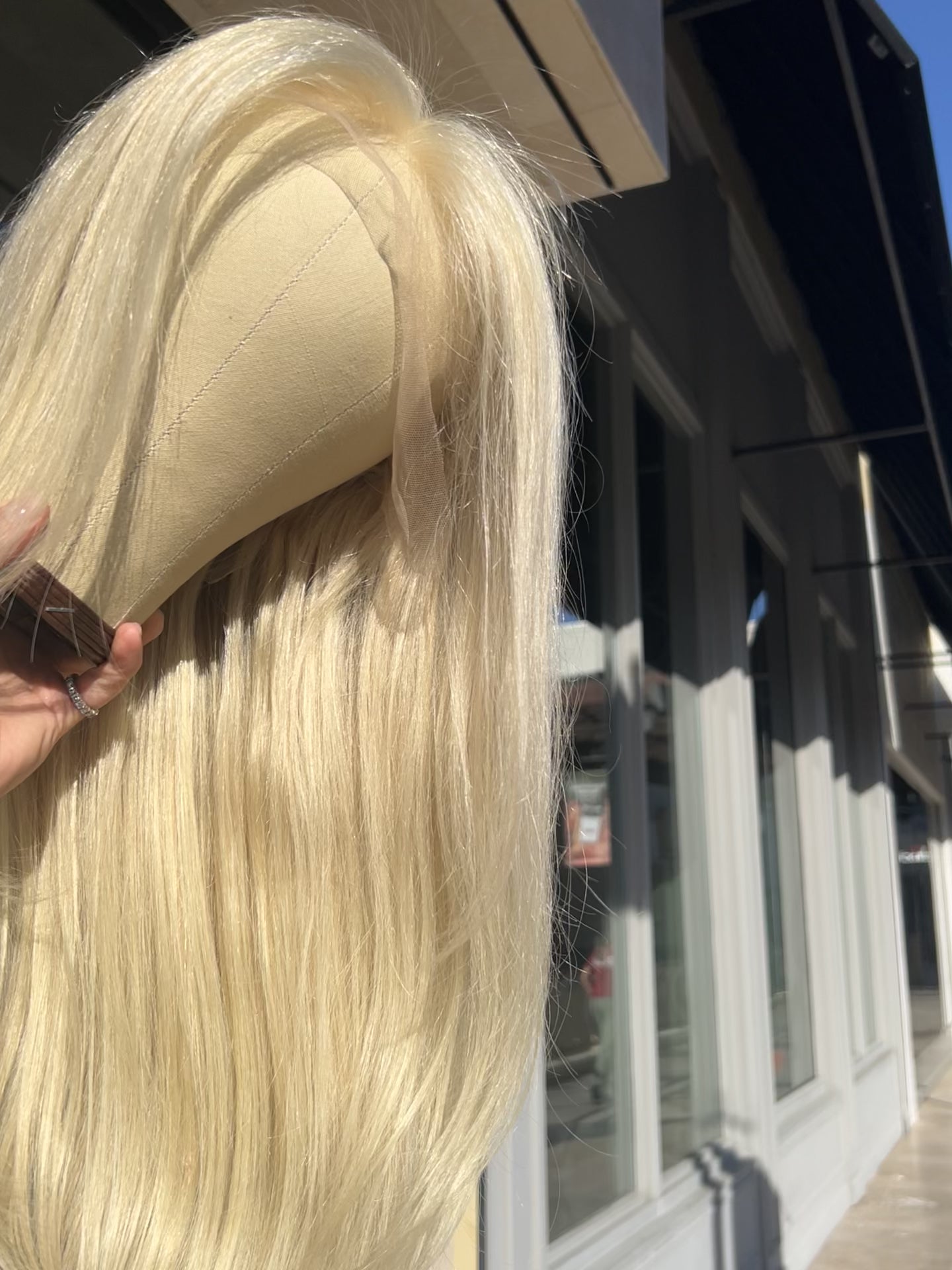 22 inch hotsell blonde wig